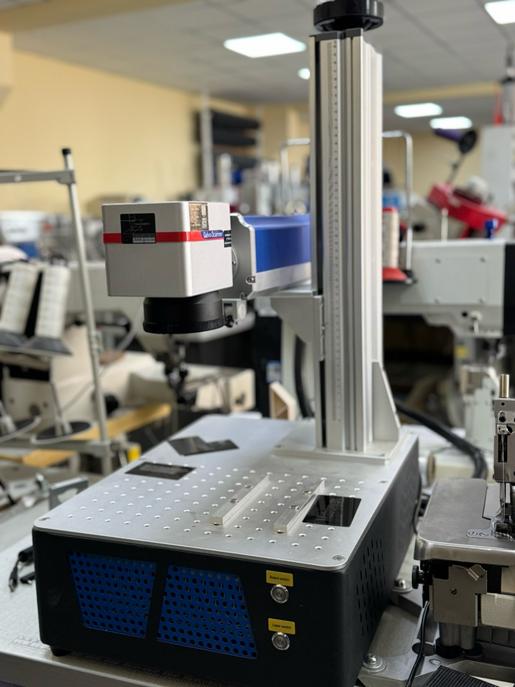 купить Лазерная маркировочная установка Z30