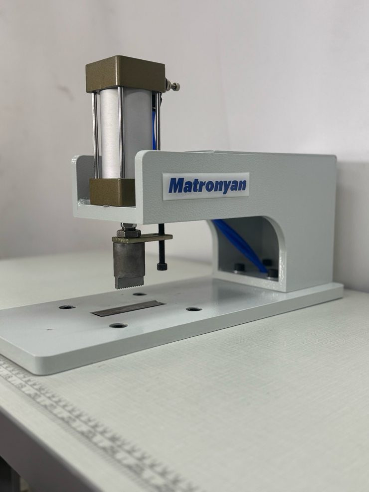 купить Ультразвуковая машина для пайки стропы